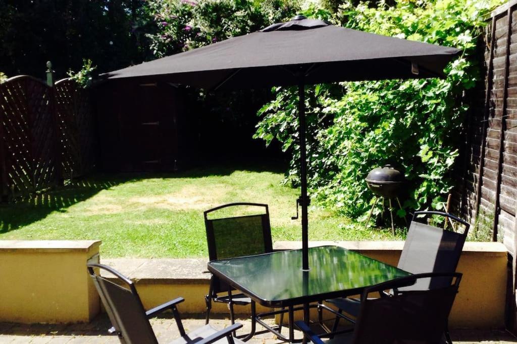 Garden Flat, Wimbledon & Parking, Close To Tennis Apartament *